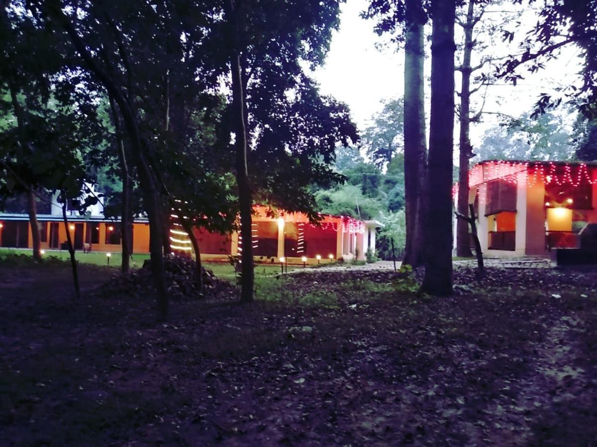 Tarang Yoga Ashram Hotel Rishikesh Exterior photo