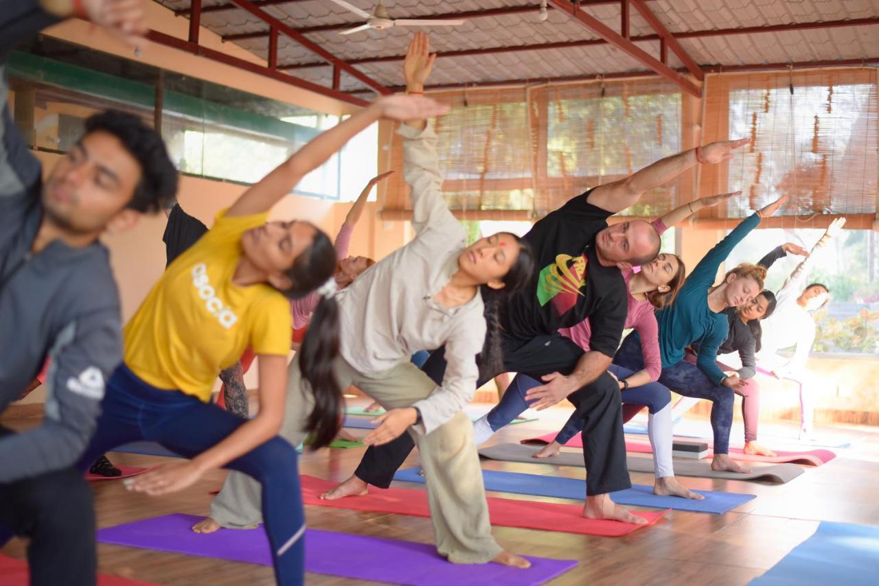Tarang Yoga Ashram Hotel Rishikesh Exterior photo
